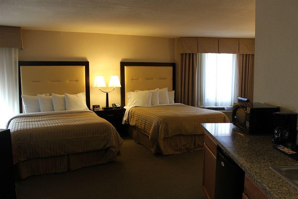 Hotel Chino Hills Buitenkant foto