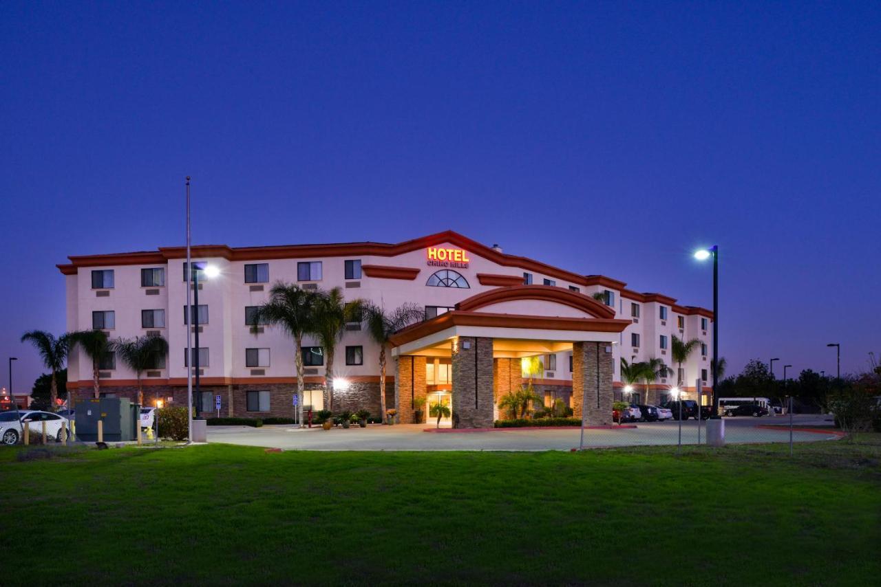 Hotel Chino Hills Buitenkant foto